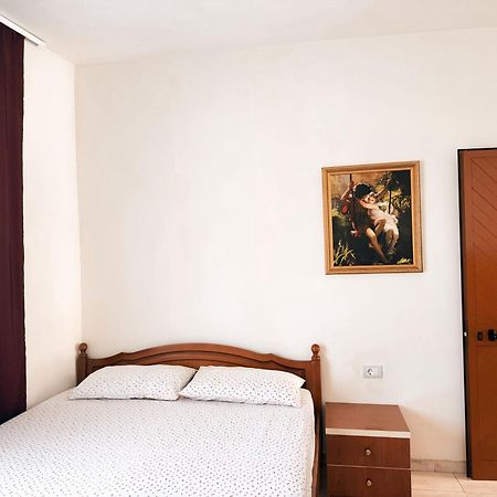 Ibras House Hotel Драч Екстериор снимка