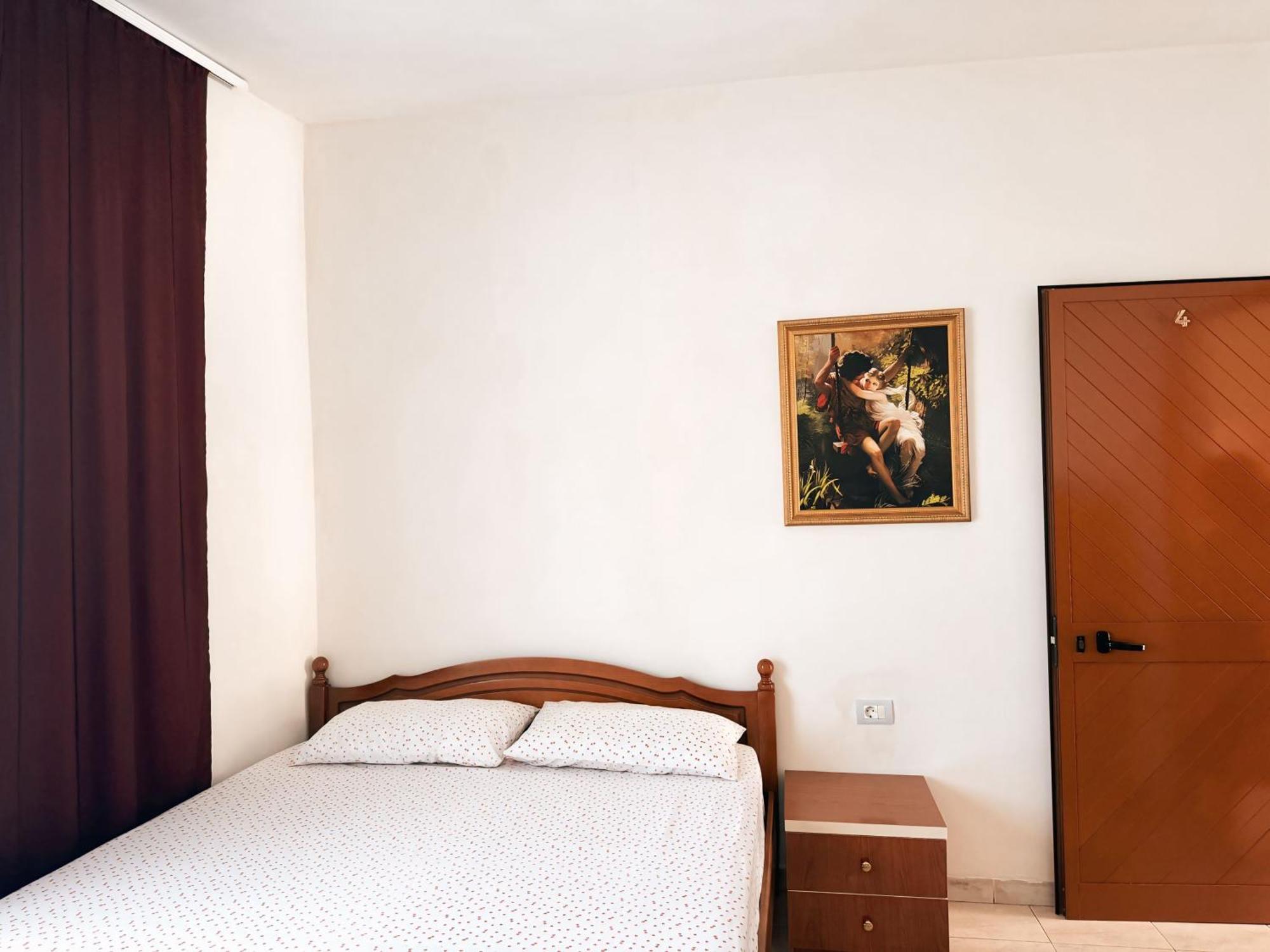 Ibras House Hotel Драч Екстериор снимка